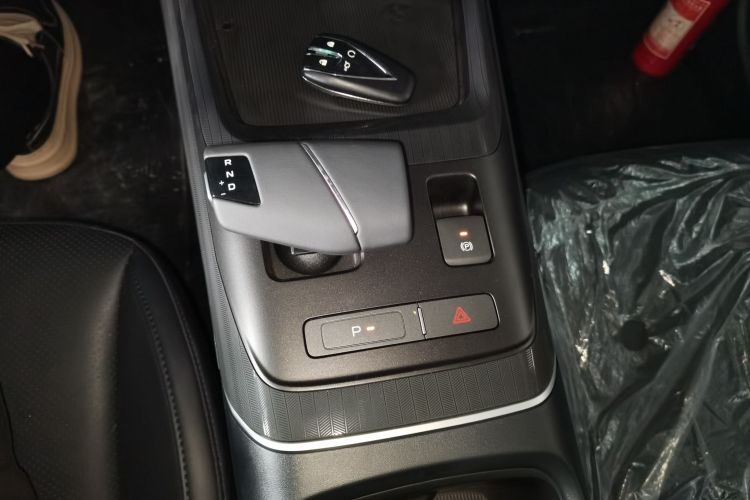 长安 逸动 2024款 1.5T GDI自动 尊贵型中控内饰18