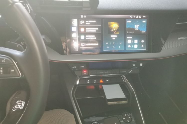 奥迪A3 2024款 A3L Limousine 35 TFSI 时尚运动型中控内饰16