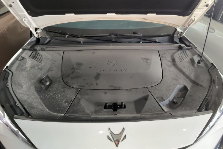 ARCFOX极狐 极狐 阿尔法T5(ARCFOX αT5) 2024款 520 MAX机舱底盘24