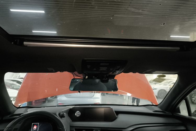 雷克萨斯UX新能源 2020款 300e 纯·享版中控内饰22