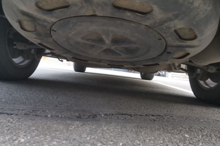 丰田 汉兰达 2012款 2.7L 两驱5座精英版局部细节9009