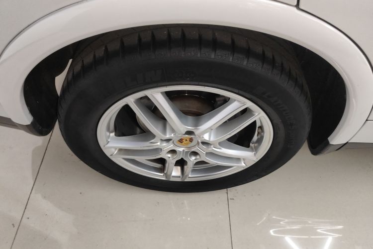 保时捷 2016款 Cayenne Platinum Edition 3.0T车身外观6002