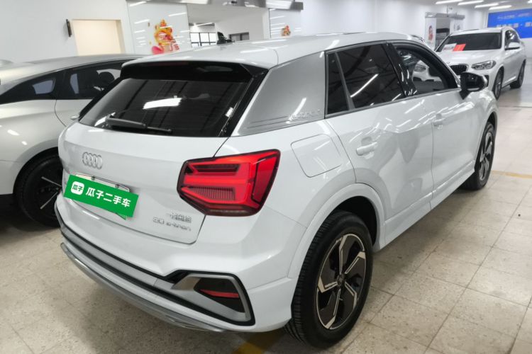 奥迪Q2L e-tron 2022款 Q2L e-tron 纯电智享型车身外观6005