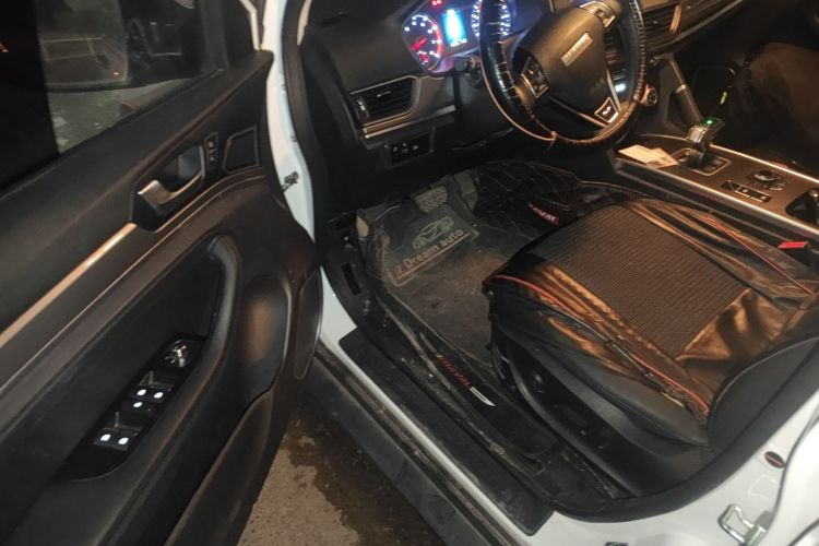 哈弗H6 2019款 运动版 1.5T 自动两驱精英型 国VI中控内饰20