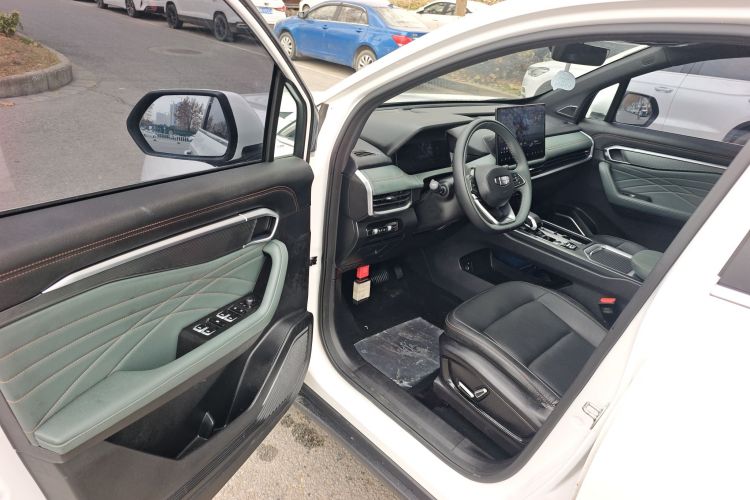 吉利汽车 豪越L 2024款 2.0T DCT尊贵型中控内饰20