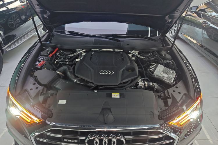 奥迪A6L 2024款 55 TFSI quattro 尊享动感型机舱底盘24