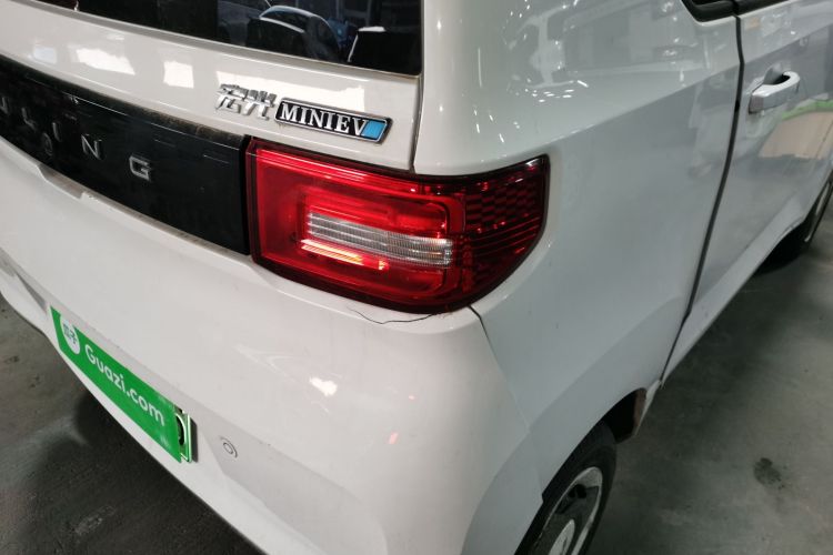 五菱汽车 宏光MINIEV 2022款 悦享款 磷酸铁锂车身外观9