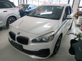 宝马2系多功能旅行车 2019款 220i 领先型