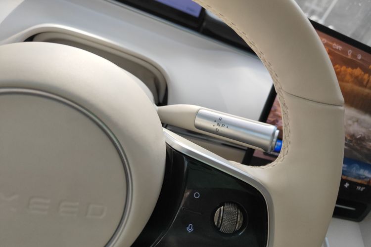 鸿蒙智行 智界R7 2024款 纯电 736km UItra中控内饰18