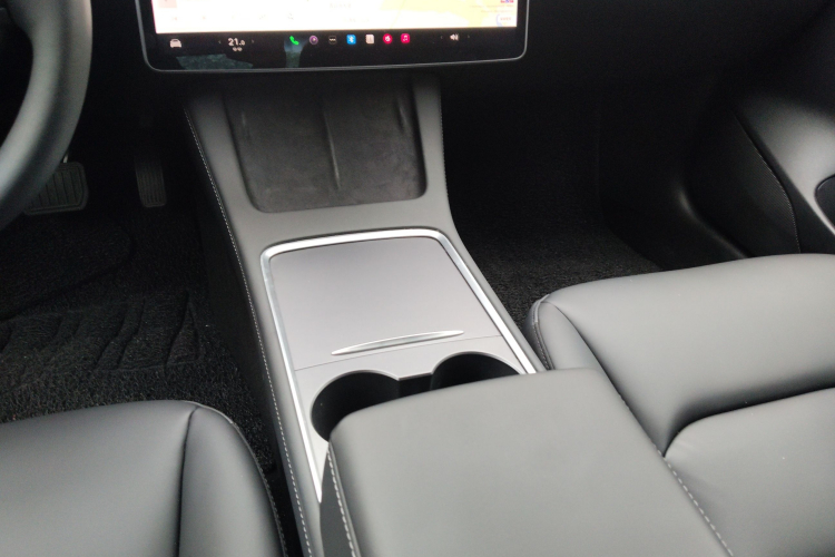 特斯拉 Model 3 2021款 标准续航后驱升级版局部细节18