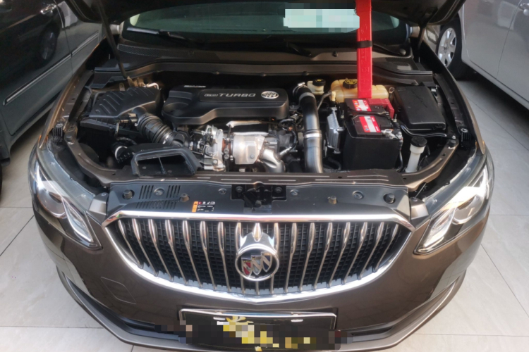 别克 英朗 2015款 18T 双离合豪华型机舱底盘24