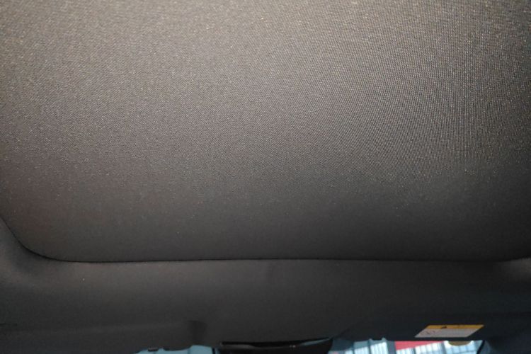 长安UNI-V 2025款 第三代 2.0T 劲擎型局部细节22