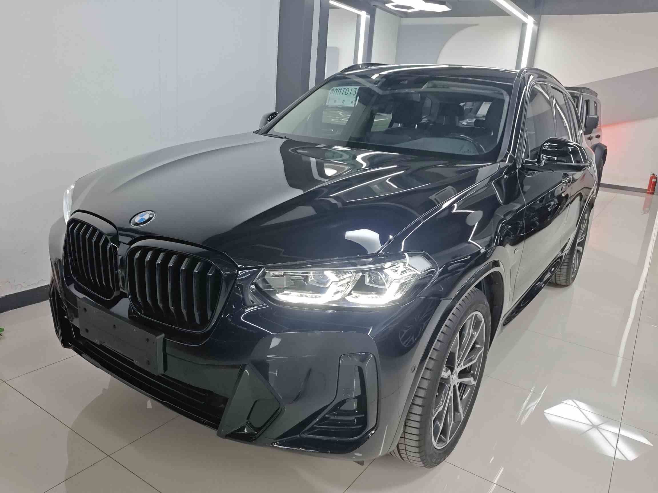 宝马X3 2023款 改款 xDrive30i 领先型 M曜夜套装(2)