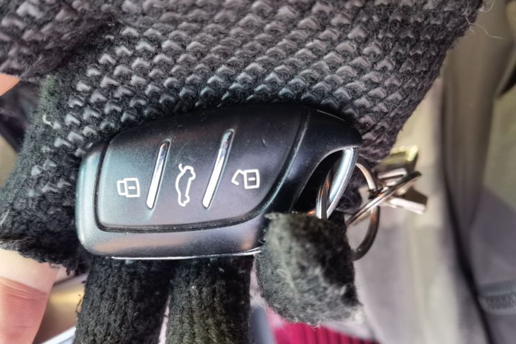 名爵 MG5 2021款 180DVVT CVT青春豪华版中控内饰11