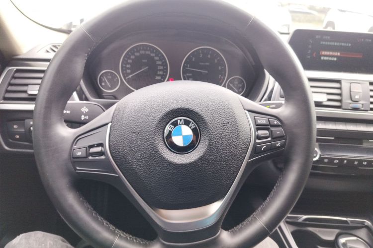 宝马3系 2018款 320Li 时尚型中控内饰13