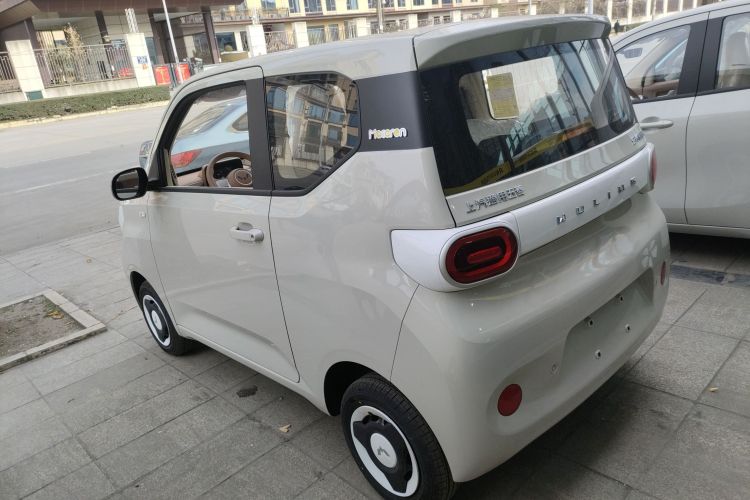 五菱汽车 宏光MINIEV 2024款 第三代 215km 青春版车身外观4