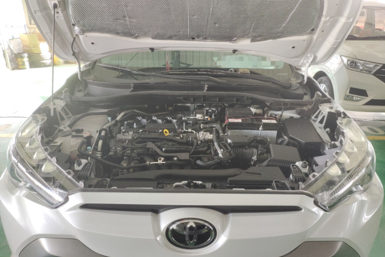 丰田 锋兰达 2022款 2.0L CVT豪华版机舱底盘24