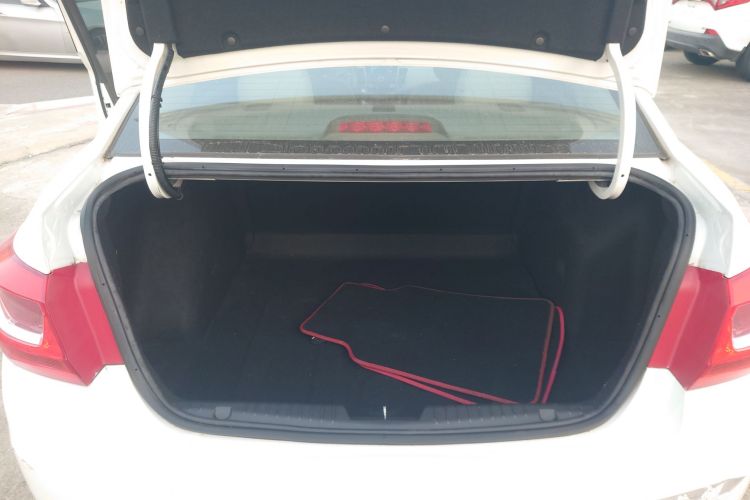 雪佛兰 科鲁兹 2015款 1.5L 经典 SE MT局部细节23