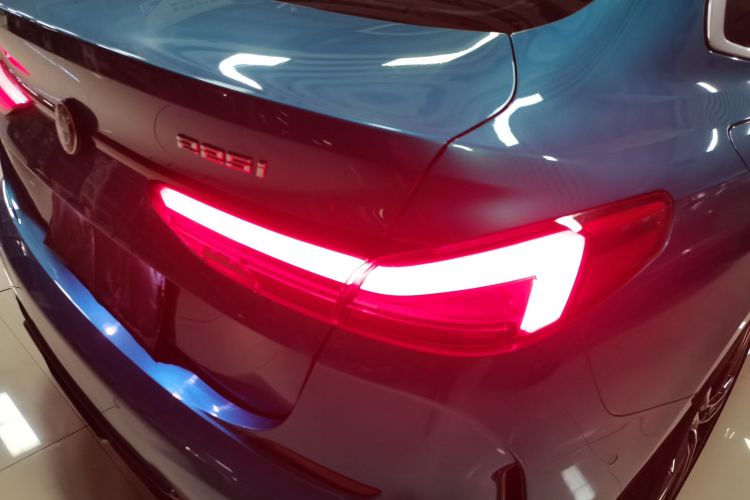 宝马2系(进口) 2021款 225i 四门轿跑车 M运动套装车身外观9