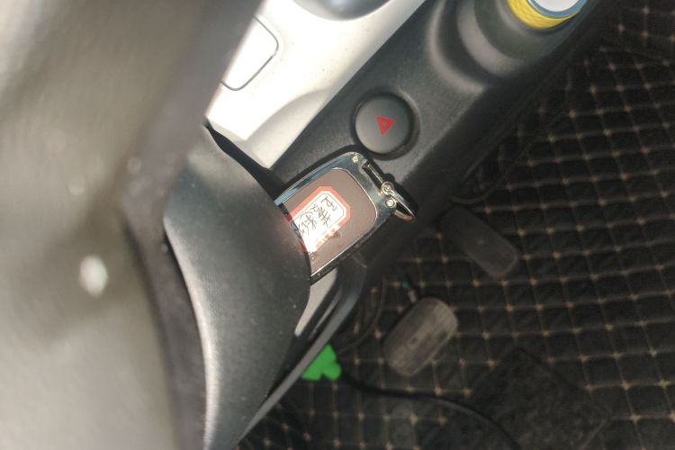 五菱汽车 宏光MINIEV 2024款 第三代 215km 青春版中控内饰7001