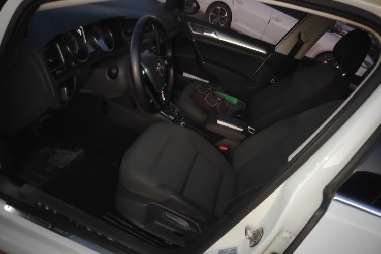 大众 高尔夫 2018款 1.6L 自动舒适型局部细节19