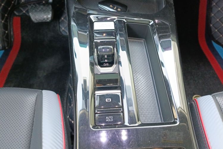 大众 2022款 凌渡L 280TSI DSG炫辣版局部细节18