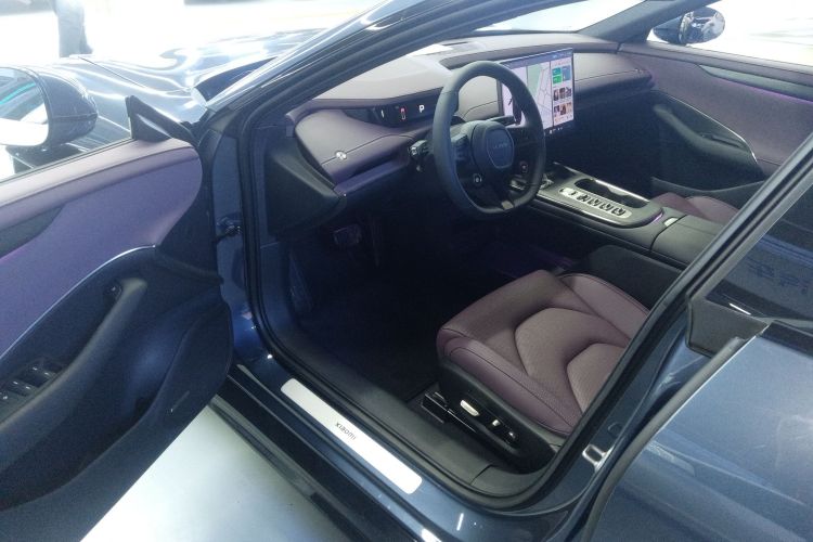 小米汽车 小米SU7 2024款 后驱超长续航高阶智驾Pro版中控内饰7003