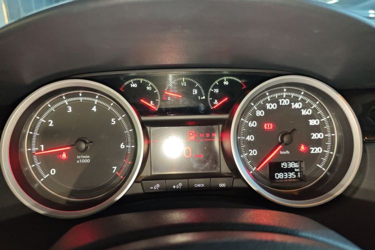 标致508 2015款 1.6THP 自动致臻版局部细节14