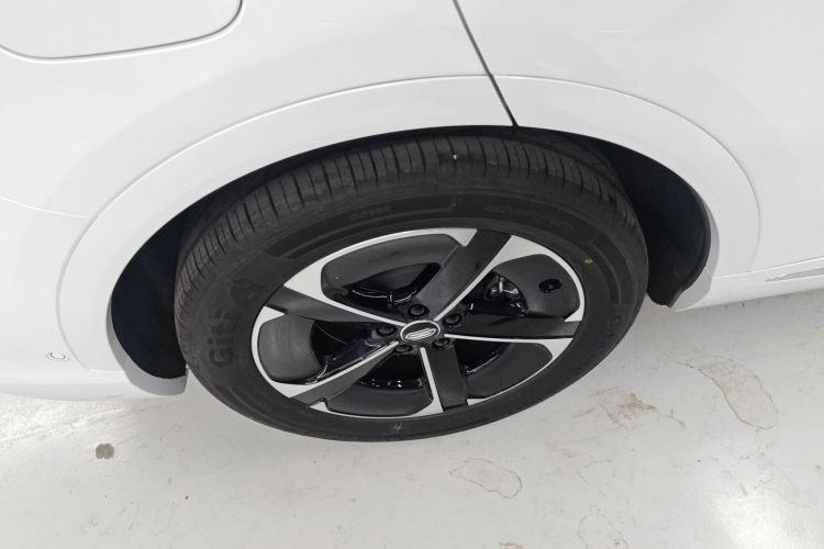 鸿蒙智行 尚界H5 2025款 增程 Max车身外观6008