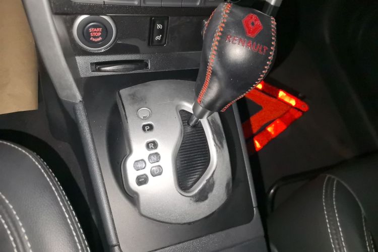 雷诺 科雷傲(进口) 2014款 改款 2.0L 两驱时尚版局部细节18