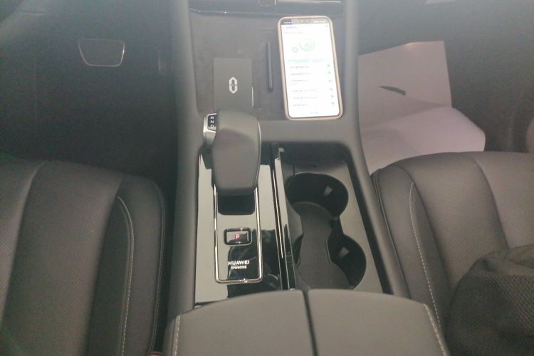 鸿蒙智行 问界M7 2022款 1.5T 后驱舒适版中控内饰18