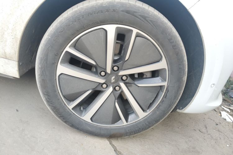 理想汽车 理想L6 2024款 Pro车身外观10