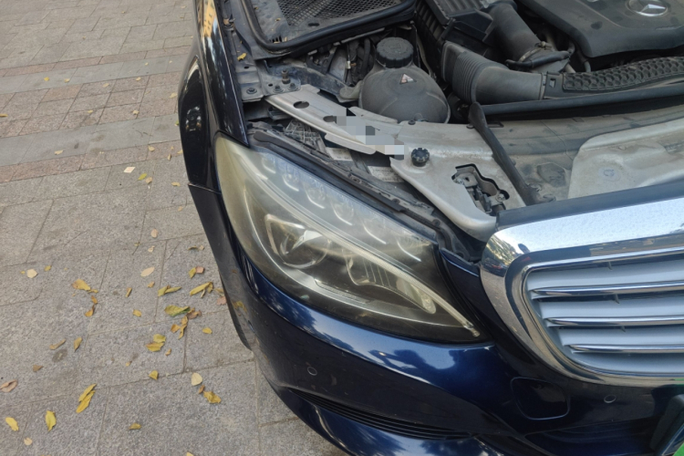 奔驰C级 2015款 C 200 L车身外观8