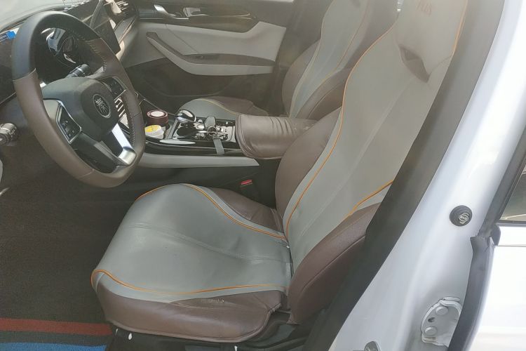 比亚迪 秦PLUS 2024款 荣耀版 DM-i 55KM领先型中控内饰19