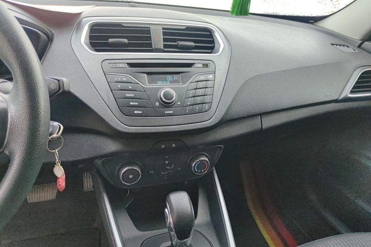 福特 福睿斯 2019款 改款 1.5L 自动质享型（胎压监测） 国VI中控内饰16