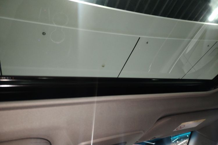 丰田 凯美瑞 2021款 双擎 2.5HGVP 领先版局部细节22