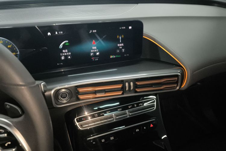 奔驰EQC 2022款 EQC 400 4MATIC中控内饰16