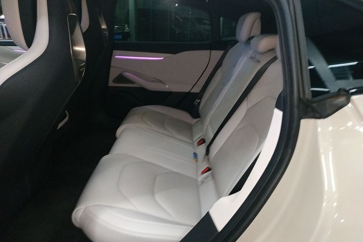 小米汽车 小米SU7 2024款 后驱超长续航高阶智驾Pro版中控内饰7004