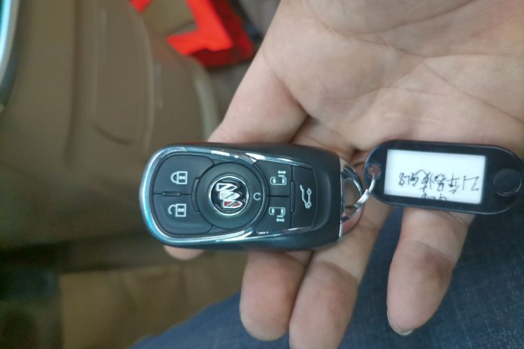 别克GL8 2021款 ES陆尊 653T 旗舰型中控内饰7001