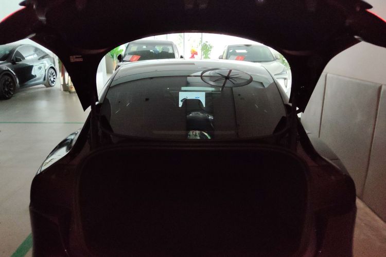 特斯拉 Model 3 2025款 后轮驱动版机舱底盘23