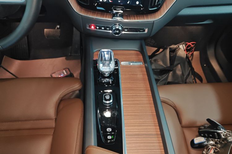 沃尔沃XC60 2025款 B5 四驱智远豪华版局部细节18