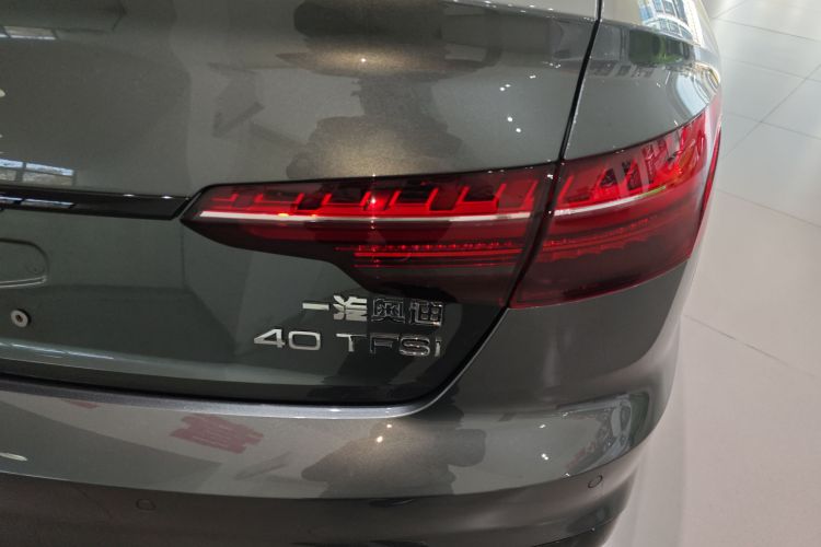 奥迪A4L 2024款 40 TFSI 豪华动感型车身外观9