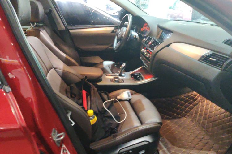 宝马X4 2016款 xDrive20i M运动型局部细节41