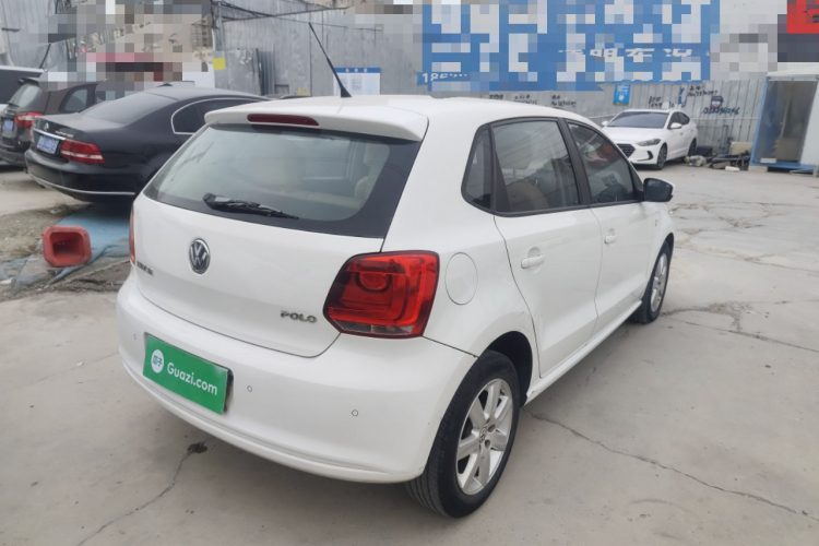 大众 Polo 2013款 1.4L 自动舒适版车身外观7