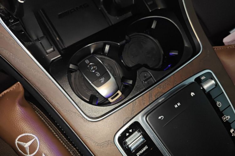 奔驰GLC 2022款 GLC 300 L 4MATIC 动感型中控内饰11