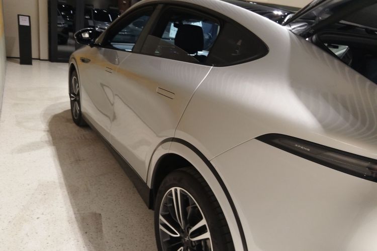 小鹏G6 2023款 755 超长续航 Pro车身外观6003