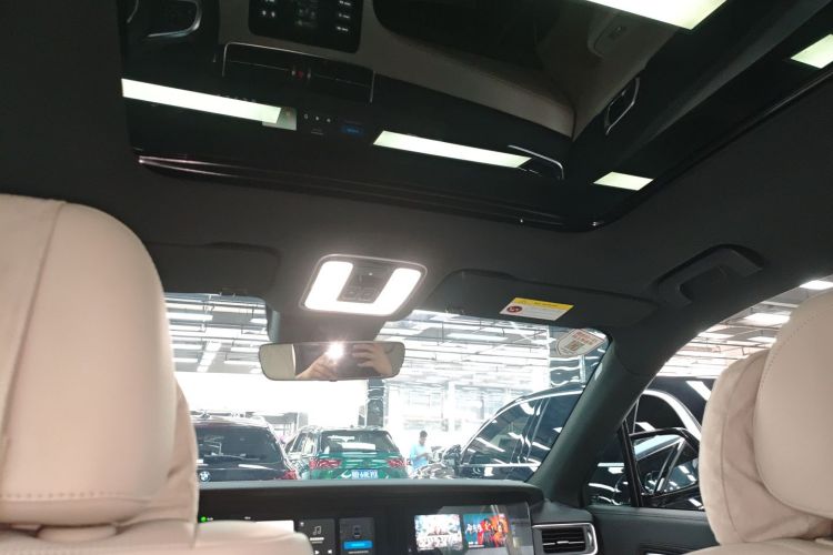 理想汽车 理想ONE 2020款 增程6座版中控内饰22