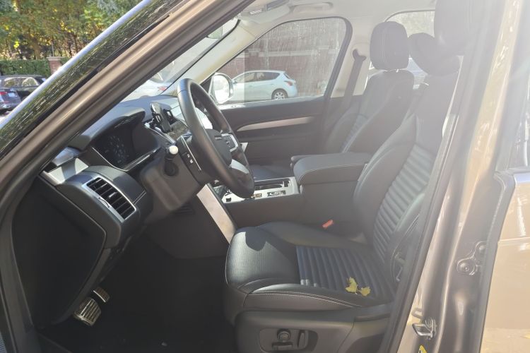 路虎 发现 2021款 360PS R-Dynamic S中控内饰19