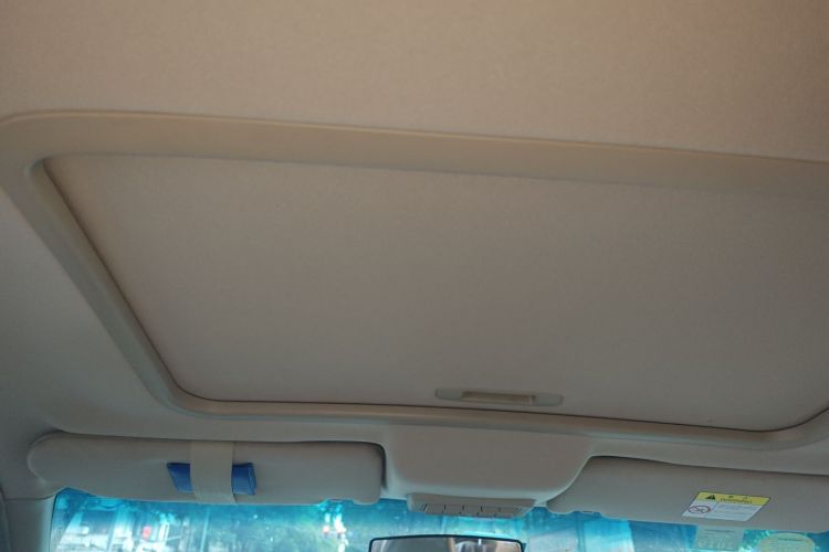 别克GL8 2014款 2.4L 行政版局部细节22