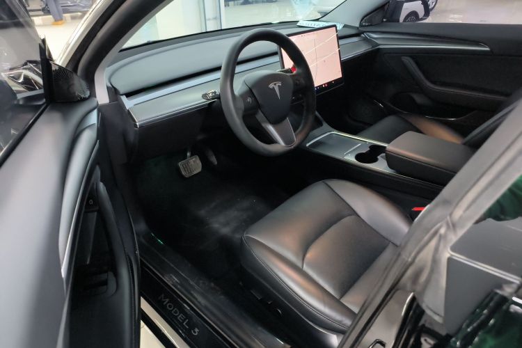特斯拉 Model 3 2021款 标准续航后驱升级版中控内饰7003